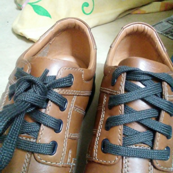 Shoes - Picture 2 of 7